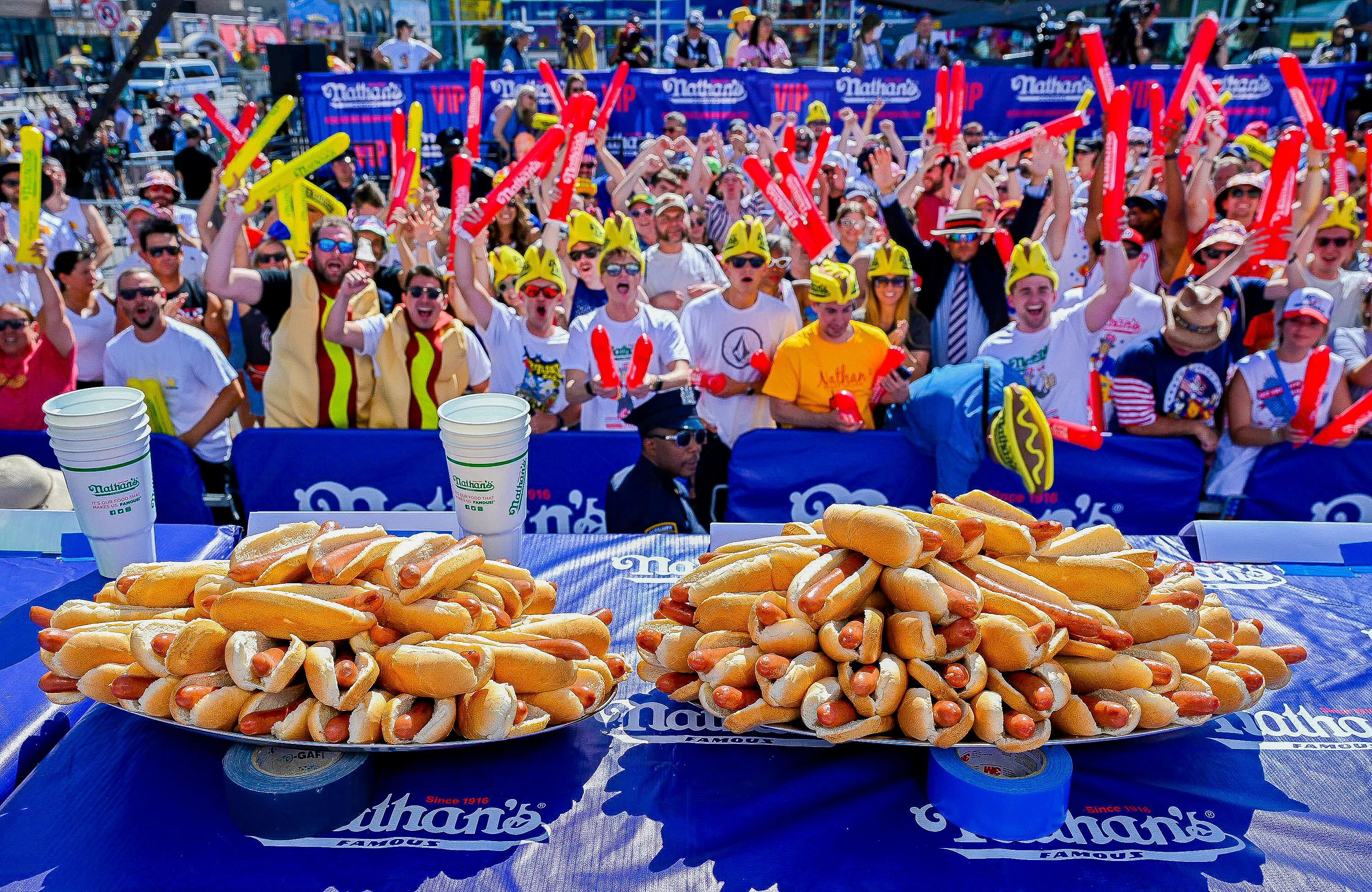 nathan’s hot dog eating contest